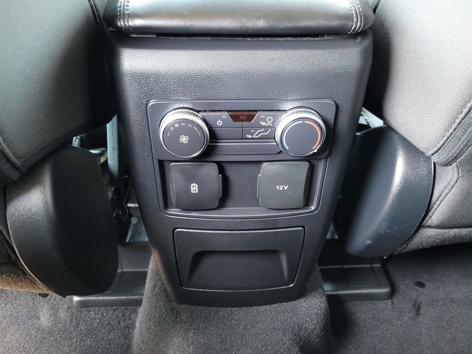 Used 2022 Ford Explorer XLT RWD image 16