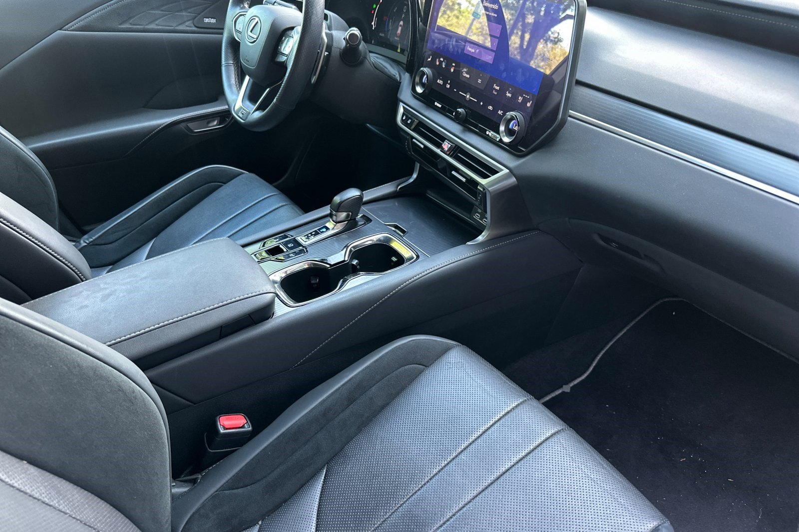 Certified 2024 Lexus RX 500h F Sport w/ Convenience Package AWD/4WD image 20