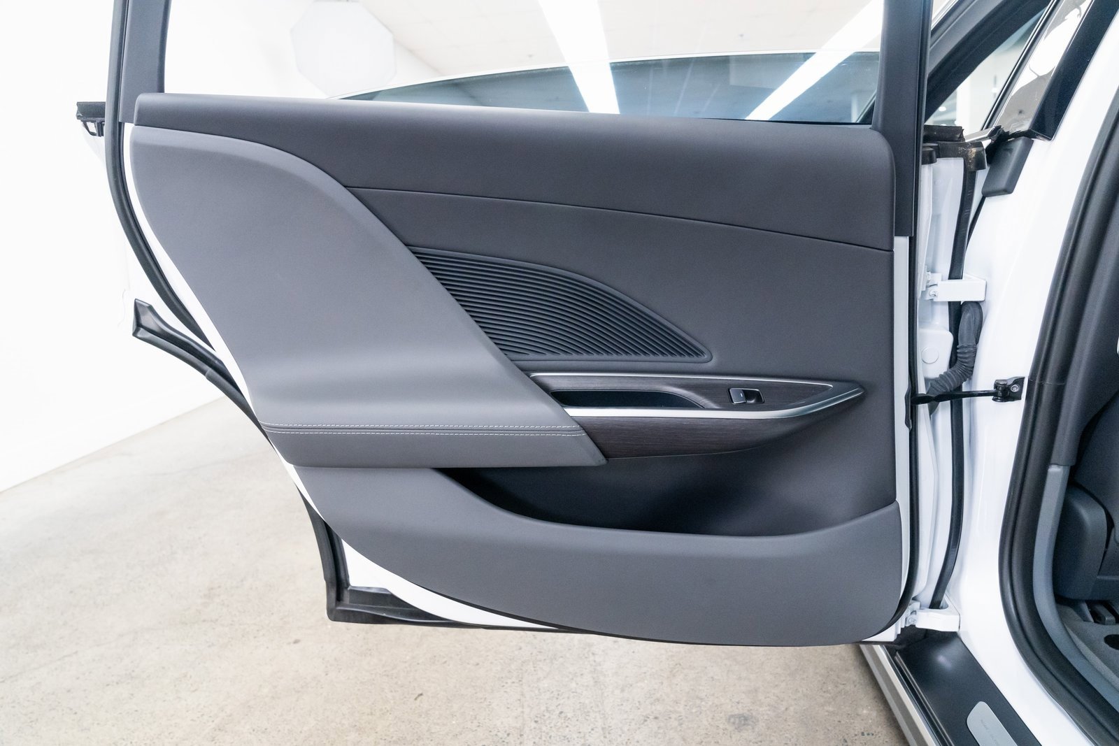 Used 2022 Lucid Air Grand Touring image 19