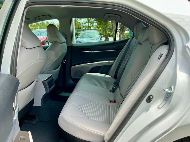 Used 2024 Toyota Camry SE FWD image 9