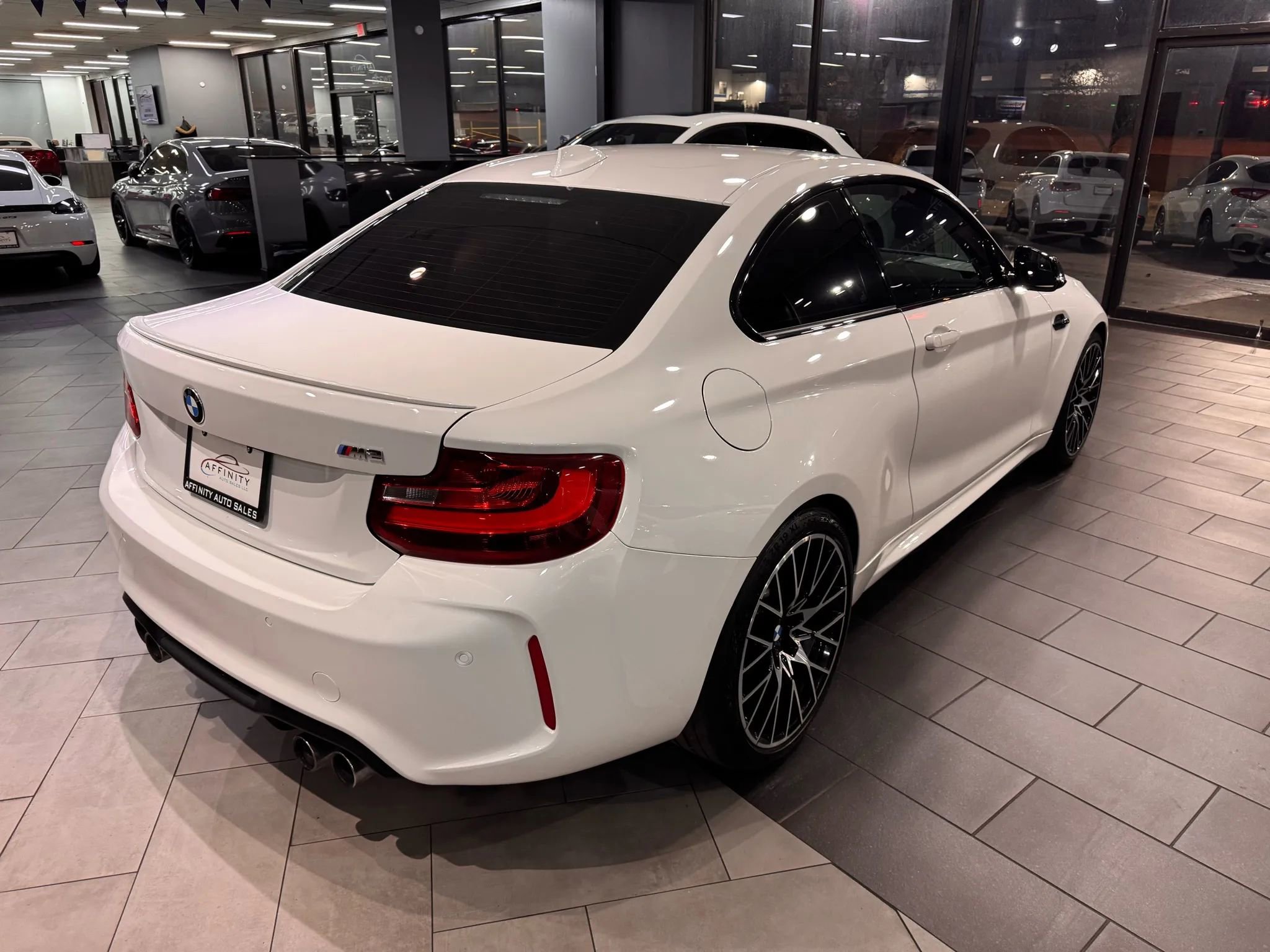 Used 2017 BMW M2 RWD image 3