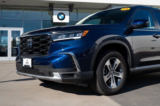 Used 2025 Honda Pilot EX-L image 6