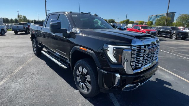 New 2026 GMC Sierra 2500 Denali w/ Technology Package AWD/4WD image 4