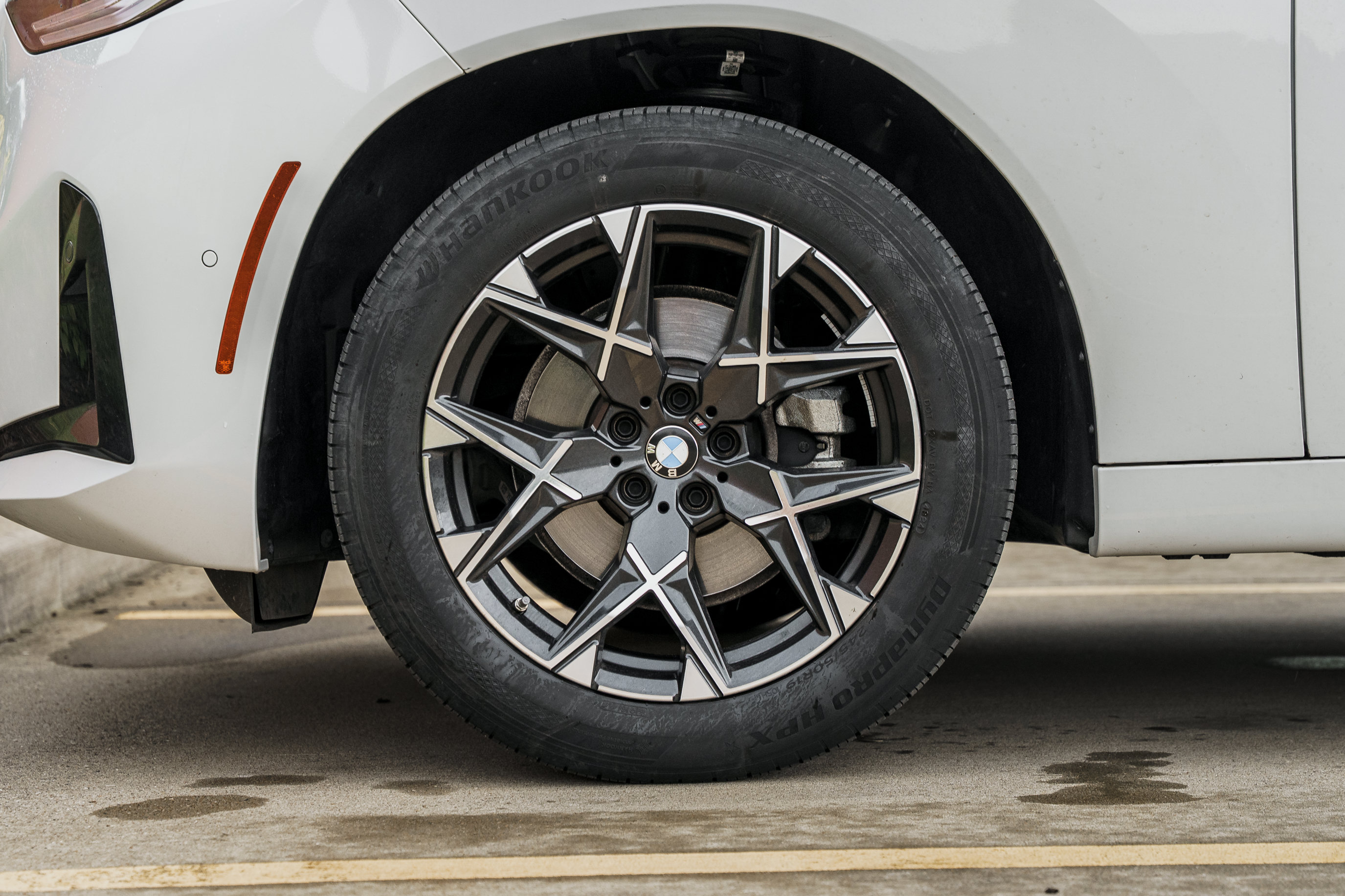 Used 2025 BMW X3 xDrive30i w/ M Sport Package AWD/4WD image 27