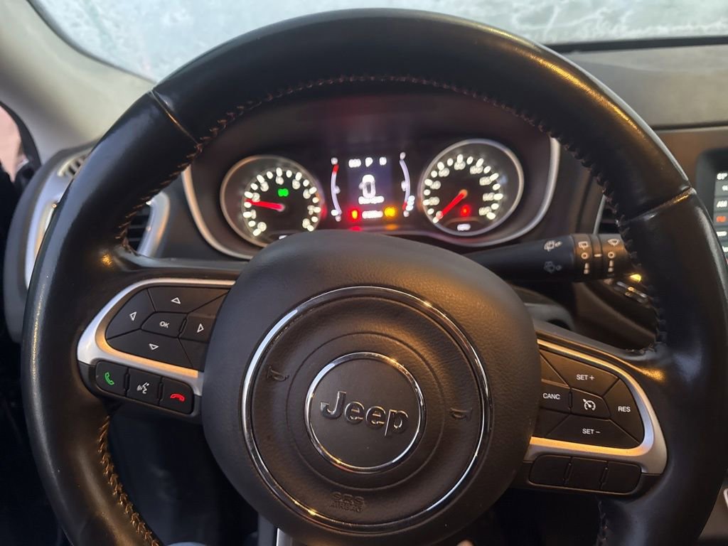 Used 2019 Jeep Compass Latitude image 6