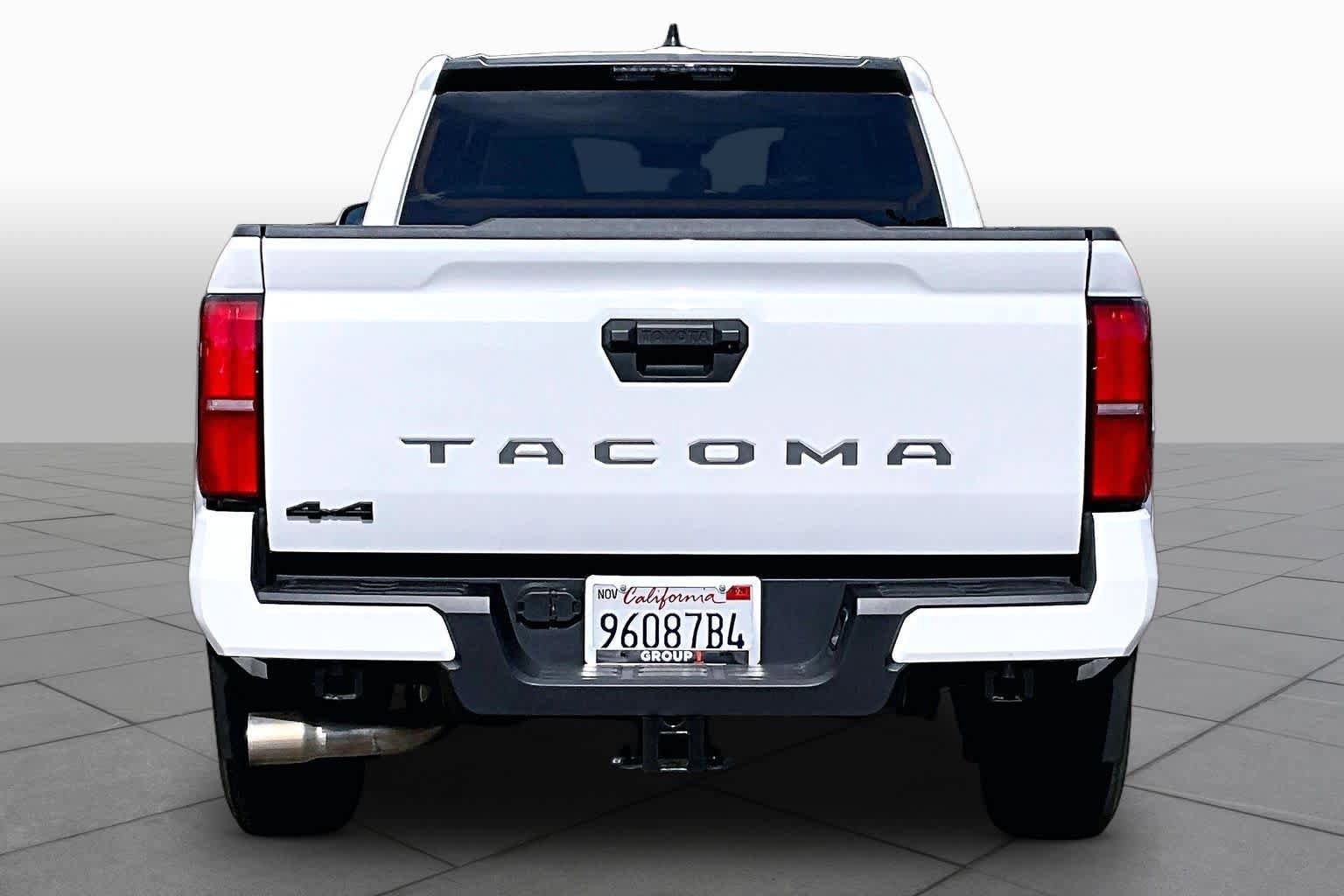 Used 2024 Toyota Tacoma SR5 AWD/4WD image 4