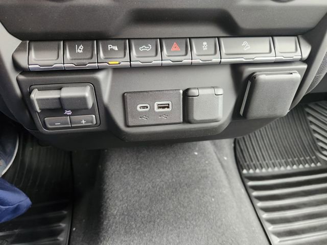 New 2026 Chevrolet Silverado 2500 Custom w/ Custom Convenience Package image 21