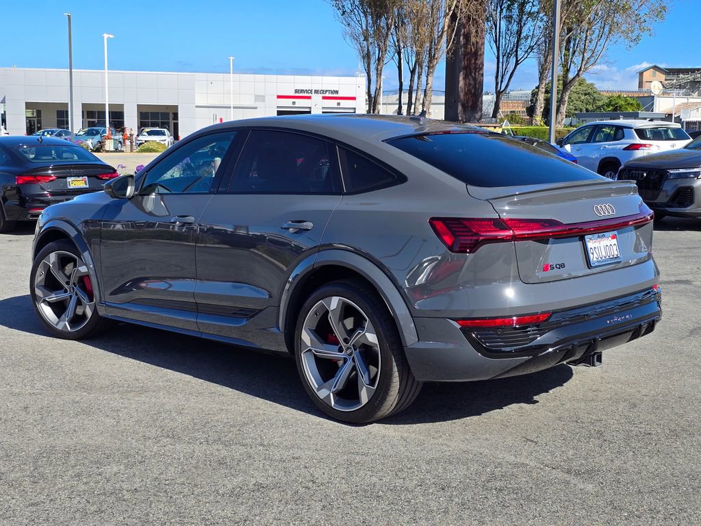 Used 2024 Audi SQ8 e-tron Premium Plus w/ Black Optic Package image 3