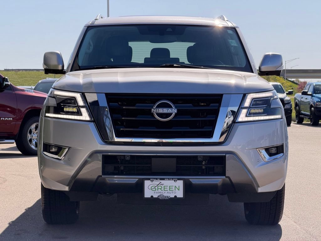 Used 2024 Nissan Armada SL AWD/4WD image 6