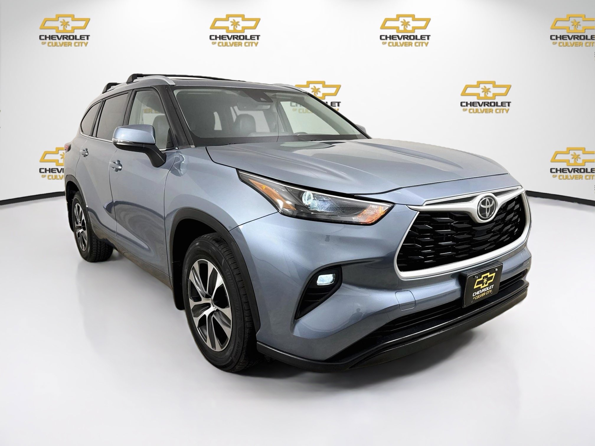 Used 2023 Toyota Highlander XLE