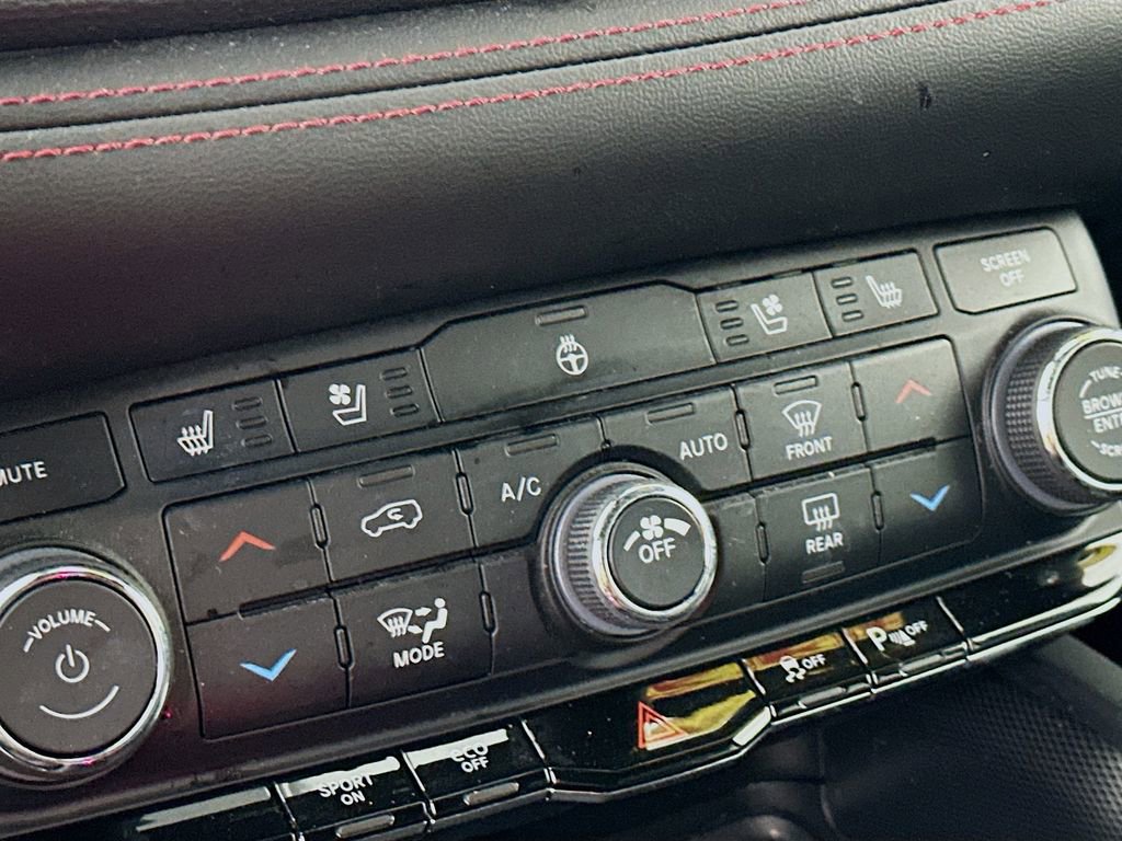 Certified 2023 Dodge Durango R/T image 32