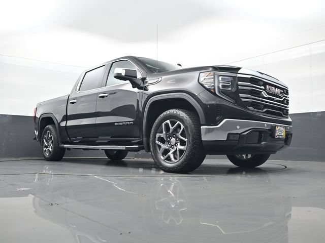 Used 2024 GMC Sierra 1500 SLT w/ SLT Premium Plus Package AWD/4WD image 23