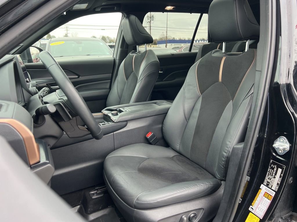 Used 2024 Toyota Grand Highlander MAX Platinum image 19