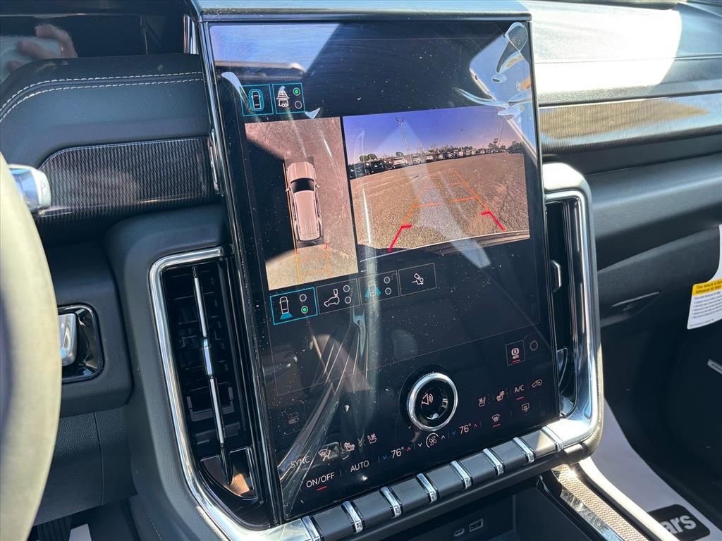 New 2026 GMC Yukon Elevation w/ Elevation Premium Package AWD/4WD image 6