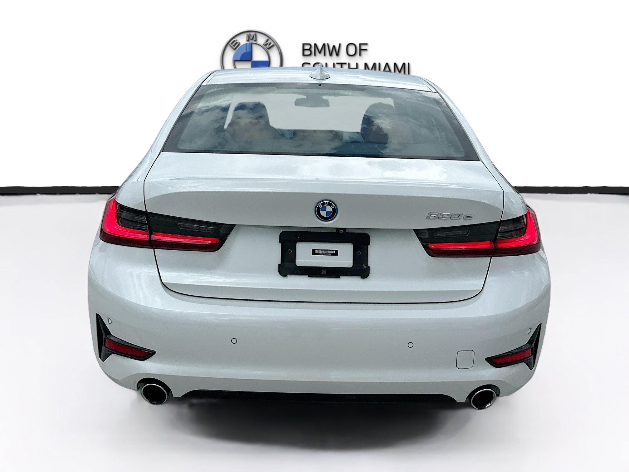 Used 2022 BMW 330e w/ Driving Assistance Package RWD image 6