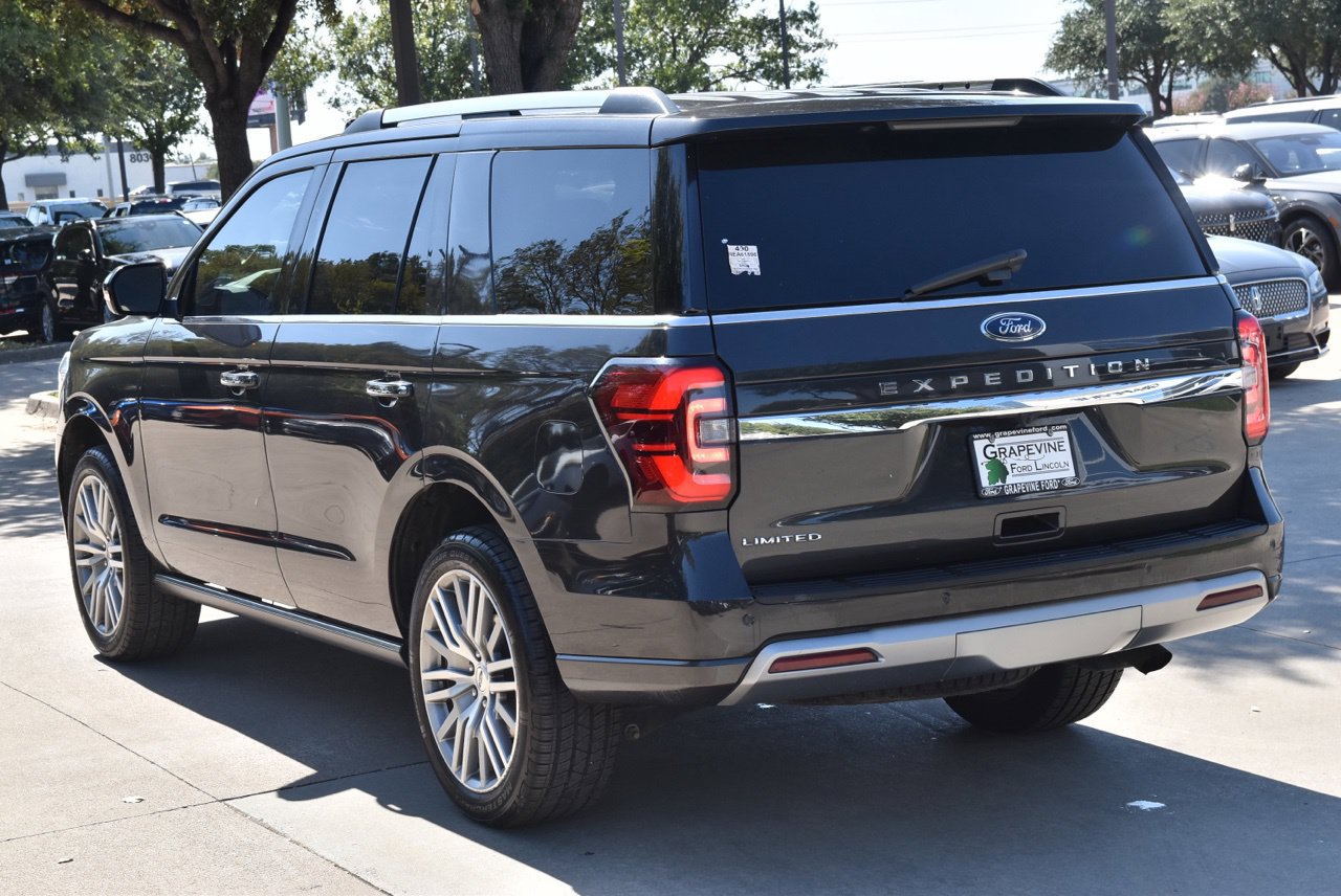 Used 2022 Ford Expedition Limited RWD image 10