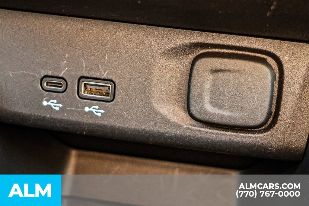 Used 2025 Buick Envista Preferred image 36