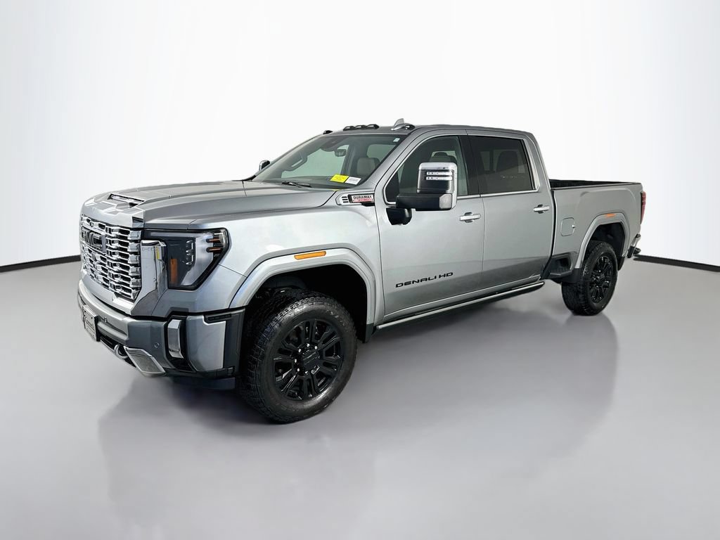 Used 2024 GMC Sierra 2500 Denali w/ Denali Reserve Package AWD/4WD image 3