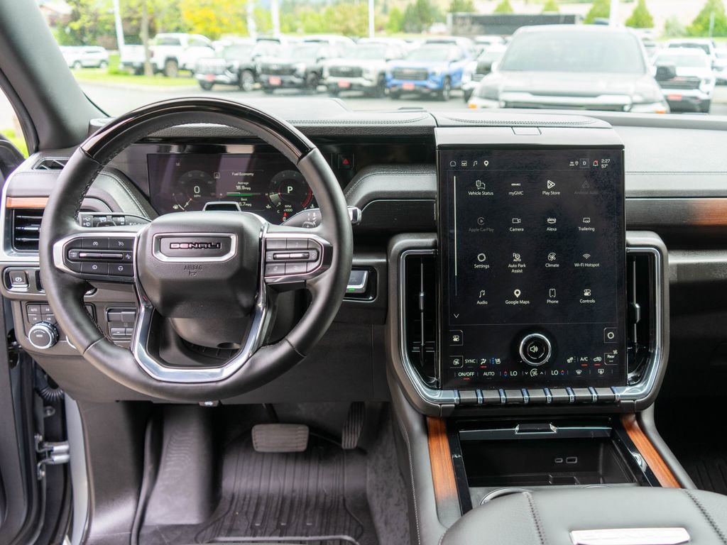Certified 2025 GMC Yukon XL Denali w/ Advanced Technology Package AWD/4WD image 17