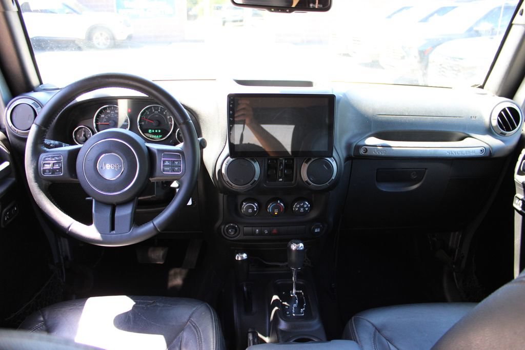 Used 2015 Jeep Wrangler Unlimited Sport w/ Quick Order Package 24S AWD/4WD image 32