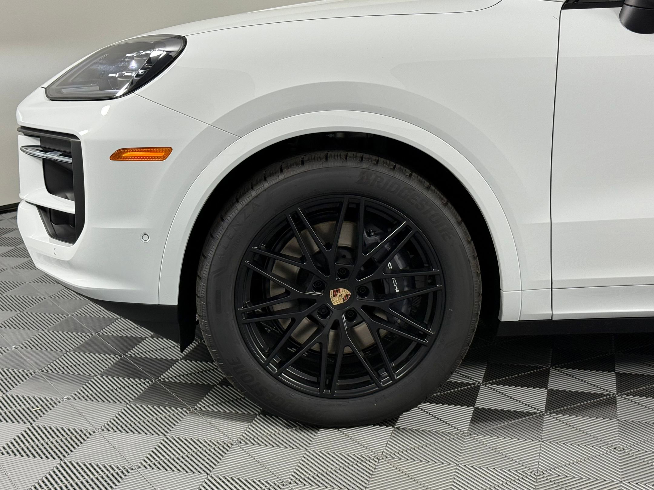 New 2026 Porsche Cayenne Coupe image 12