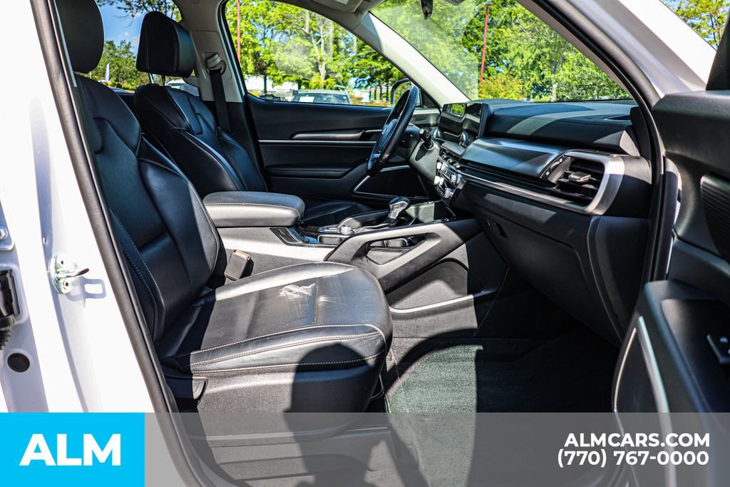 Used 2025 Kia Telluride S FWD image 22