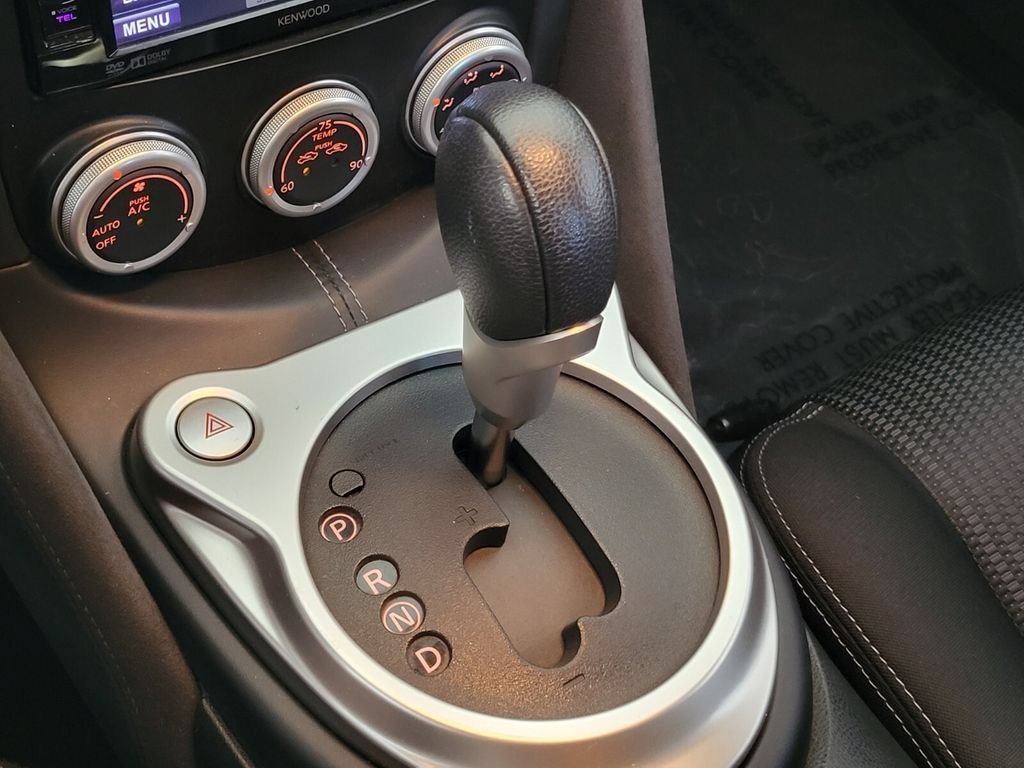 Used 2013 Nissan 370Z Roadster RWD image 23