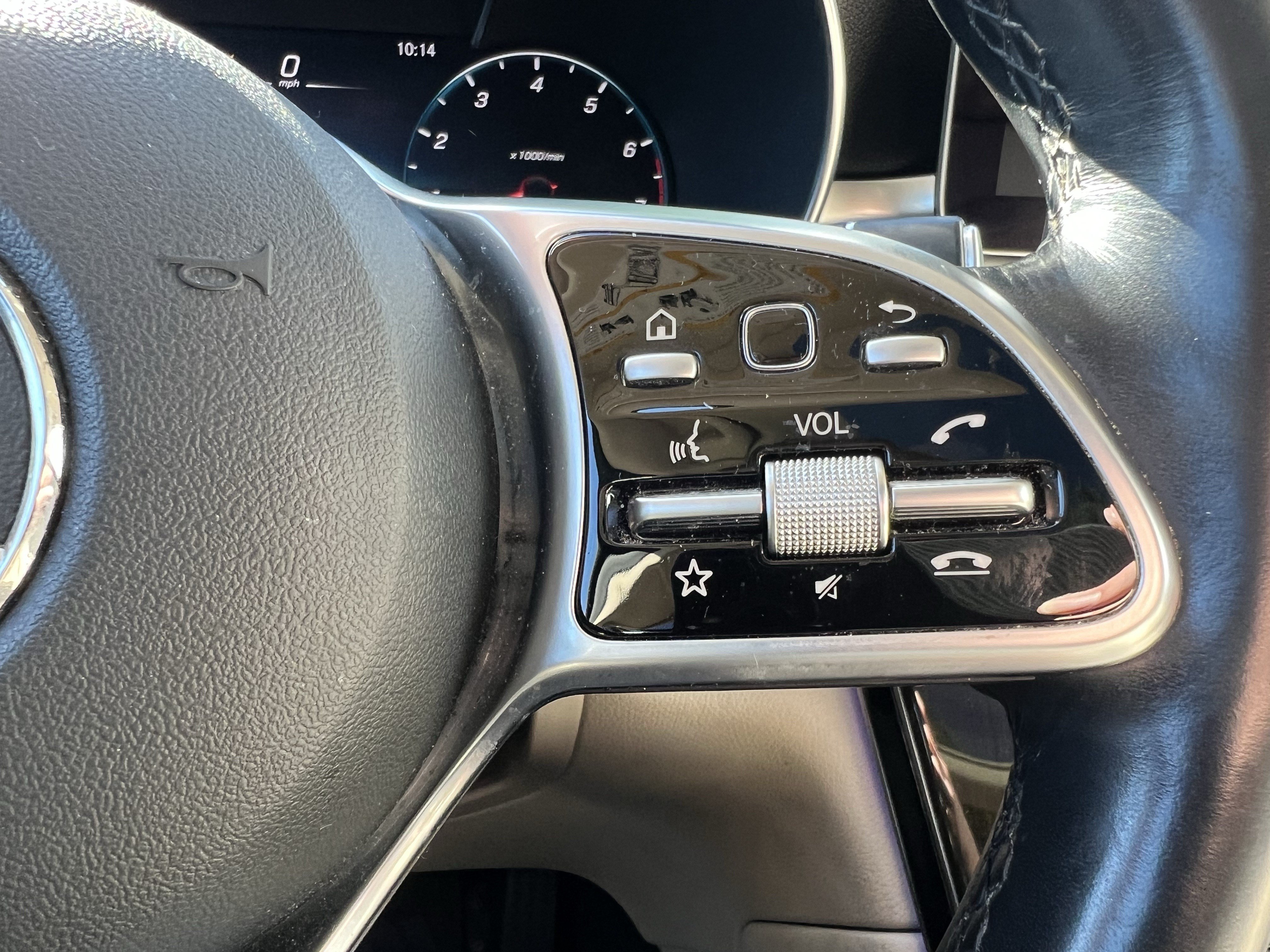 Used 2020 Mercedes-Benz GLC 300 4MATIC image 20