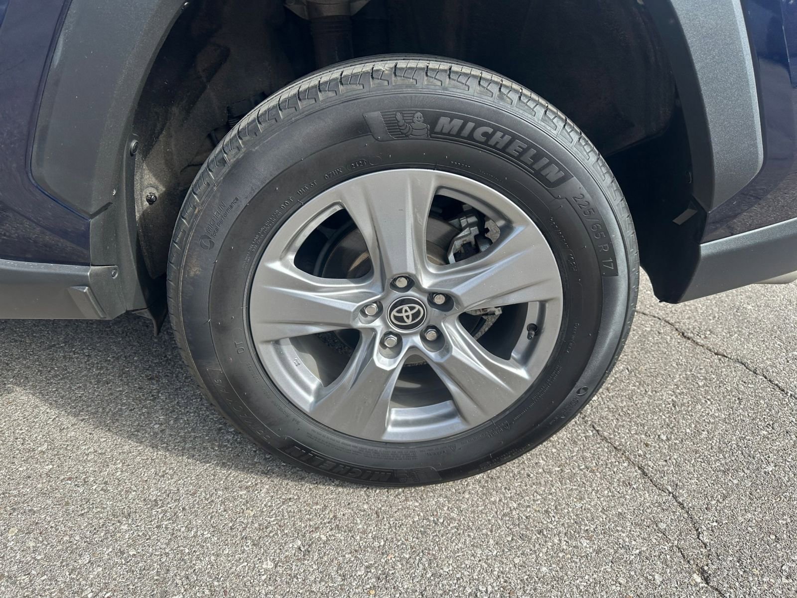 Used 2024 Toyota RAV4 XLE w/ Weather Package image 30