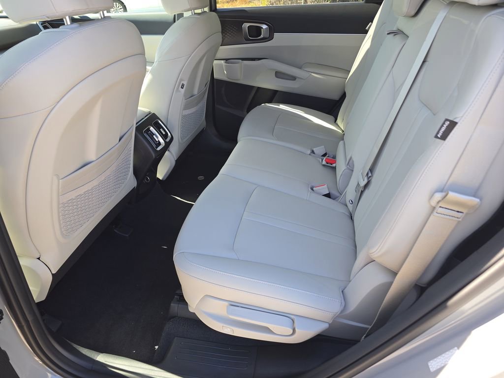 New 2026 Kia Sorento EX image 17