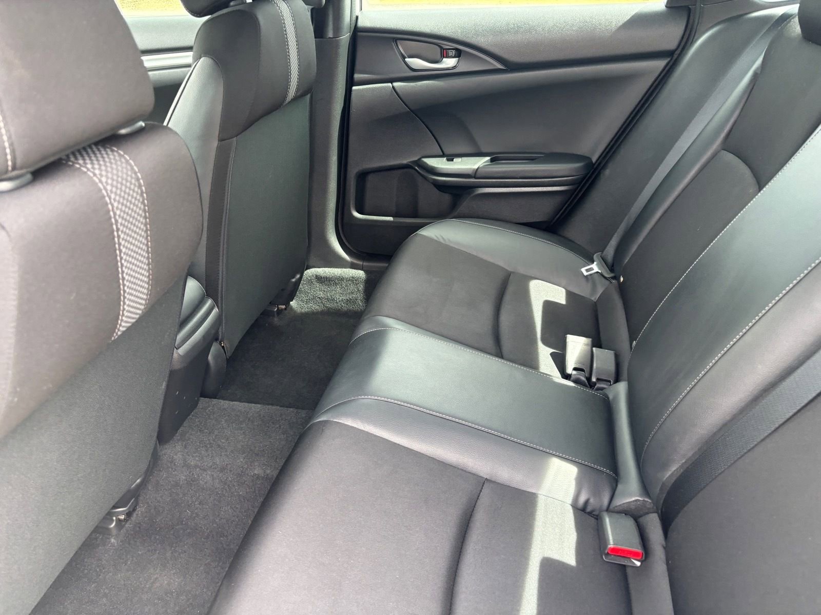 Used 2020 Honda Civic Sport image 18