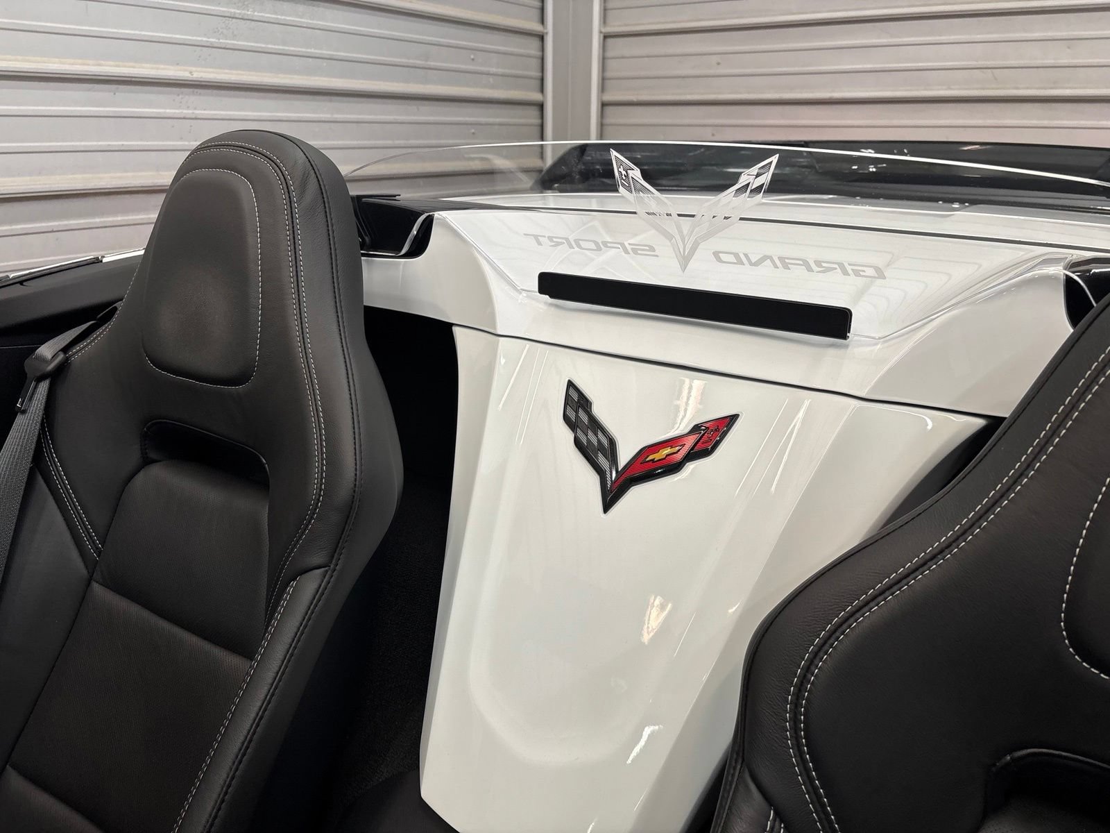 Used 2019 Chevrolet Corvette Grand Sport w/ Carbon Flash Badge Package RWD image 26