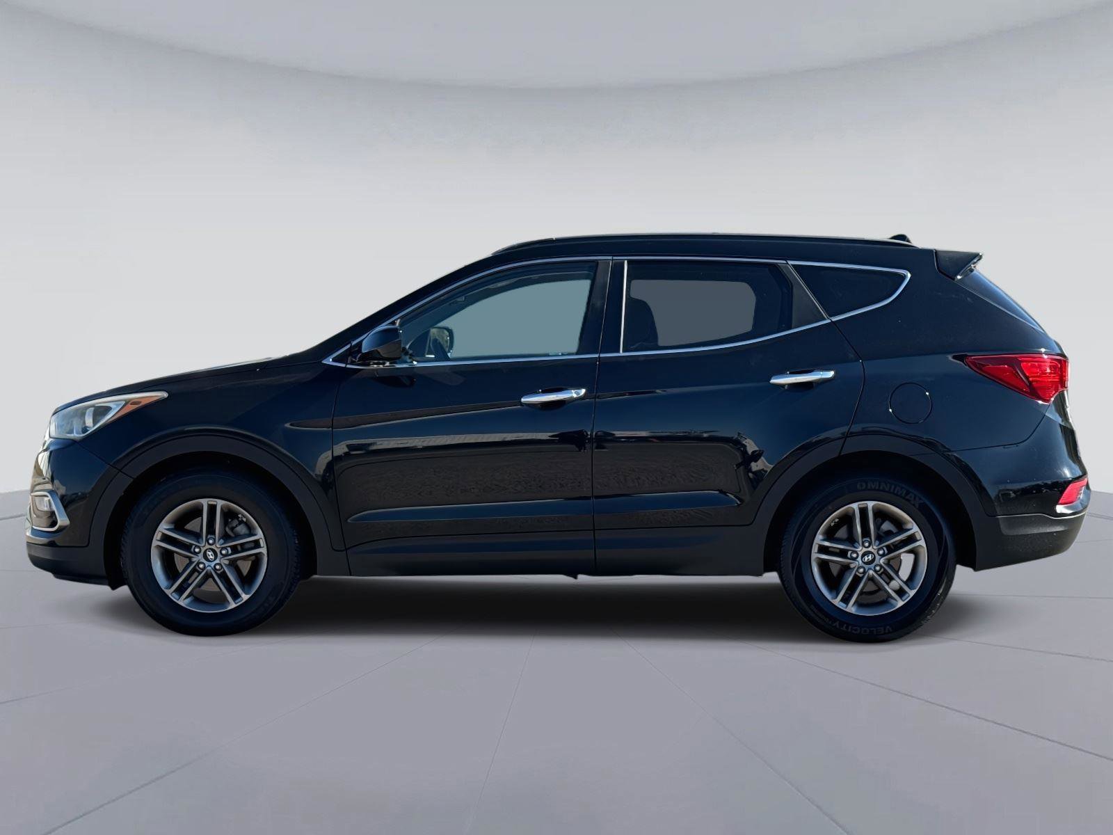 Used 2017 Hyundai Santa Fe Sport image 6