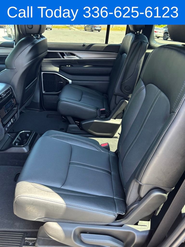 New 2026 Jeep Grand Wagoneer L Limited AWD/4WD image 20
