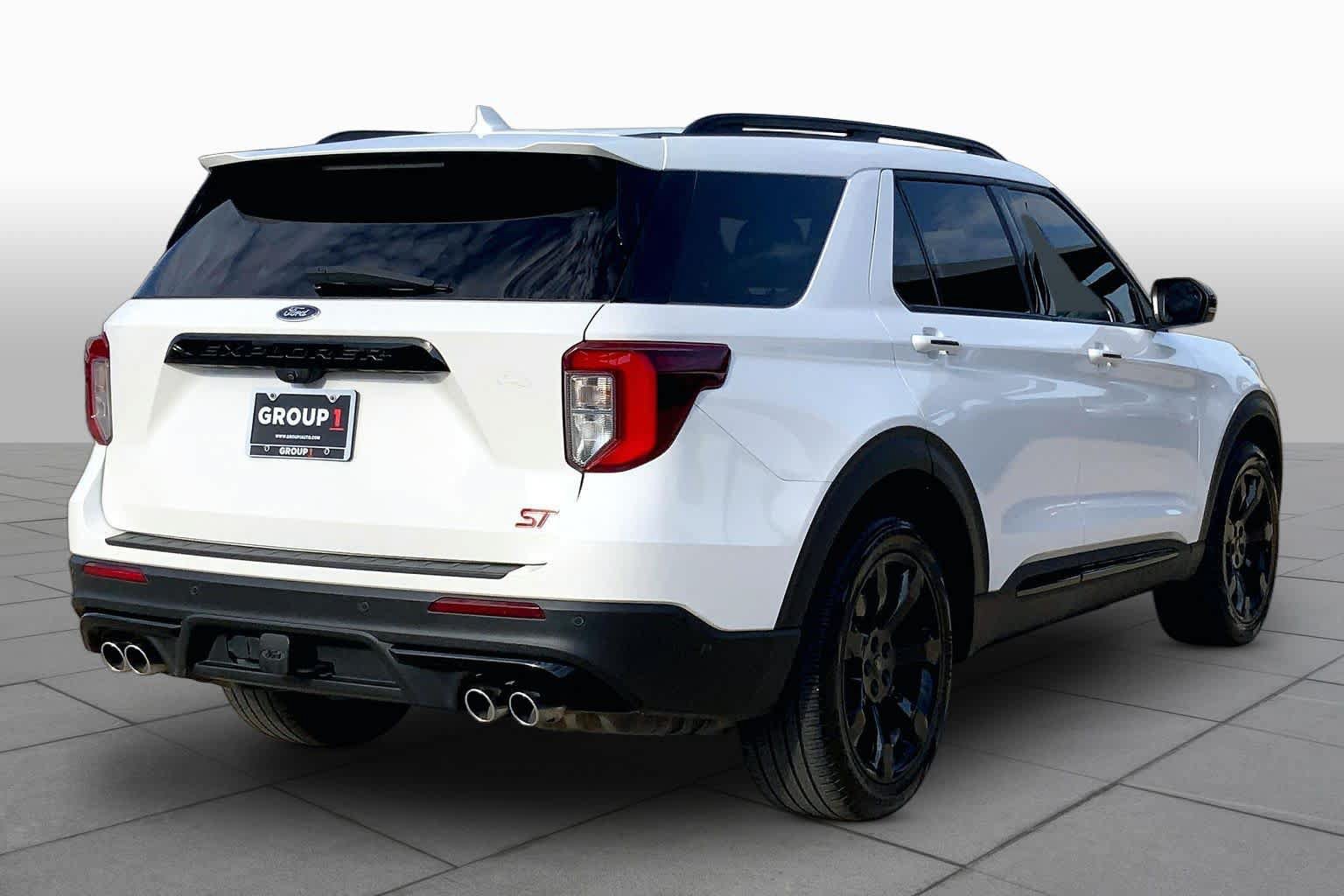 Used 2022 Ford Explorer ST w/ Equipment Group 401A AWD/4WD image 12