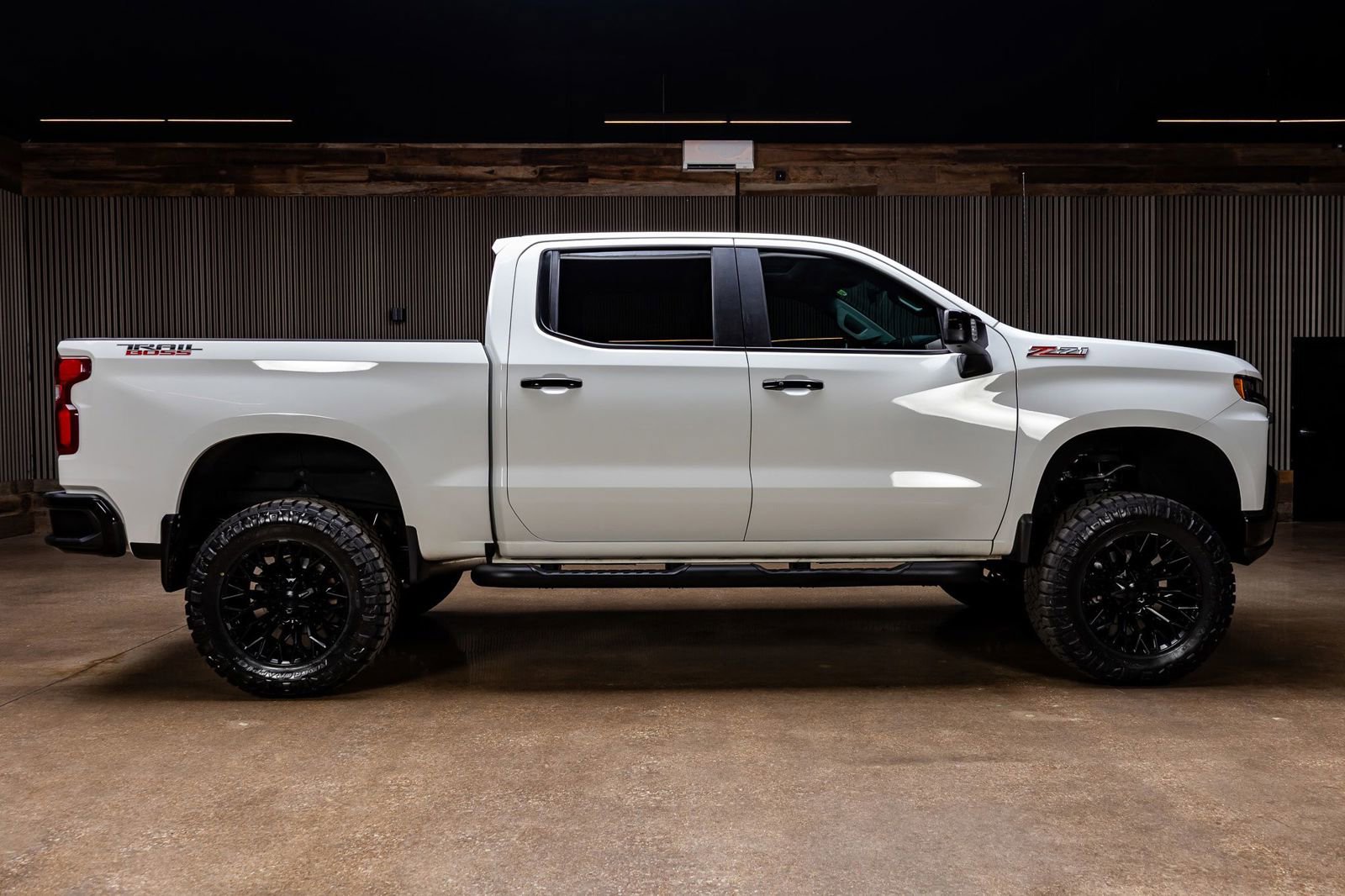 Used 2020 Chevrolet Silverado 1500 LT Trail Boss image 11