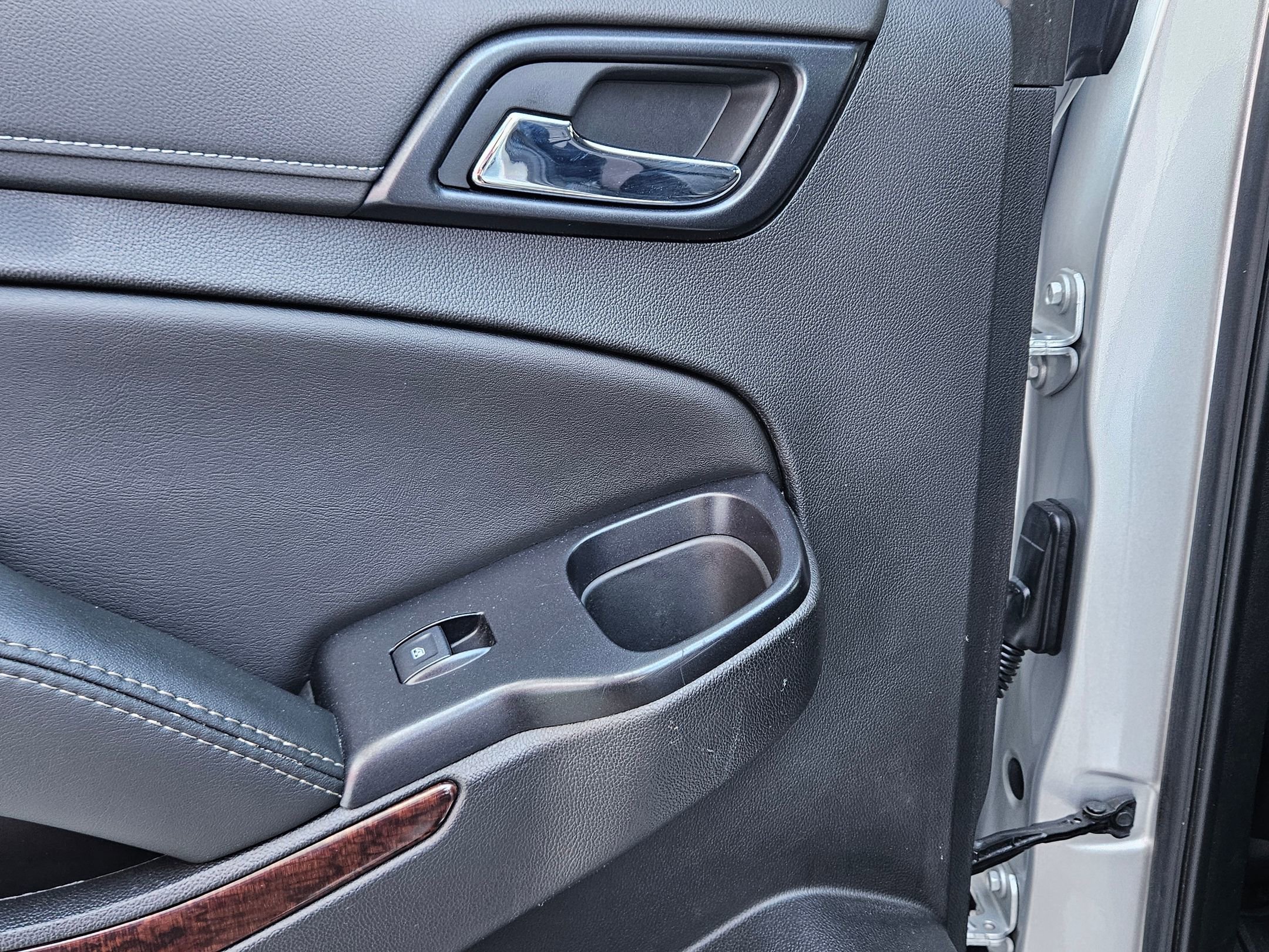 Used 2019 GMC Yukon SLE w/ SLE Value Package image 22