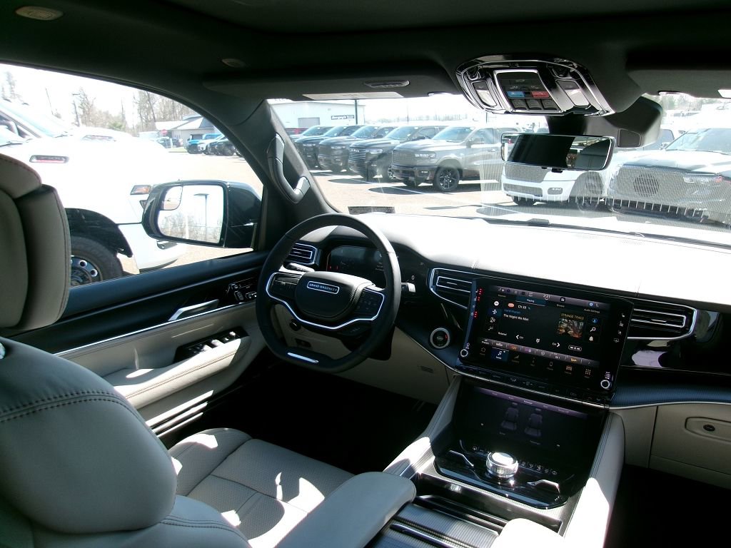 New 2026 Jeep Grand Wagoneer Summit w/ Premium Group III image 11