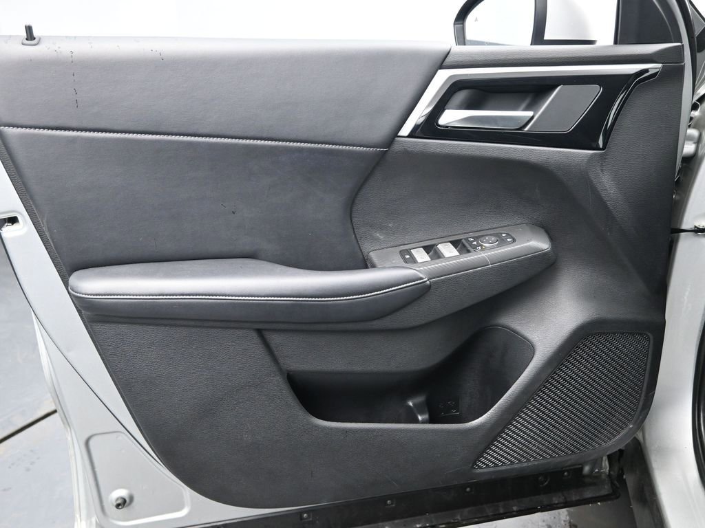 Used 2024 Mitsubishi Outlander SE image 26