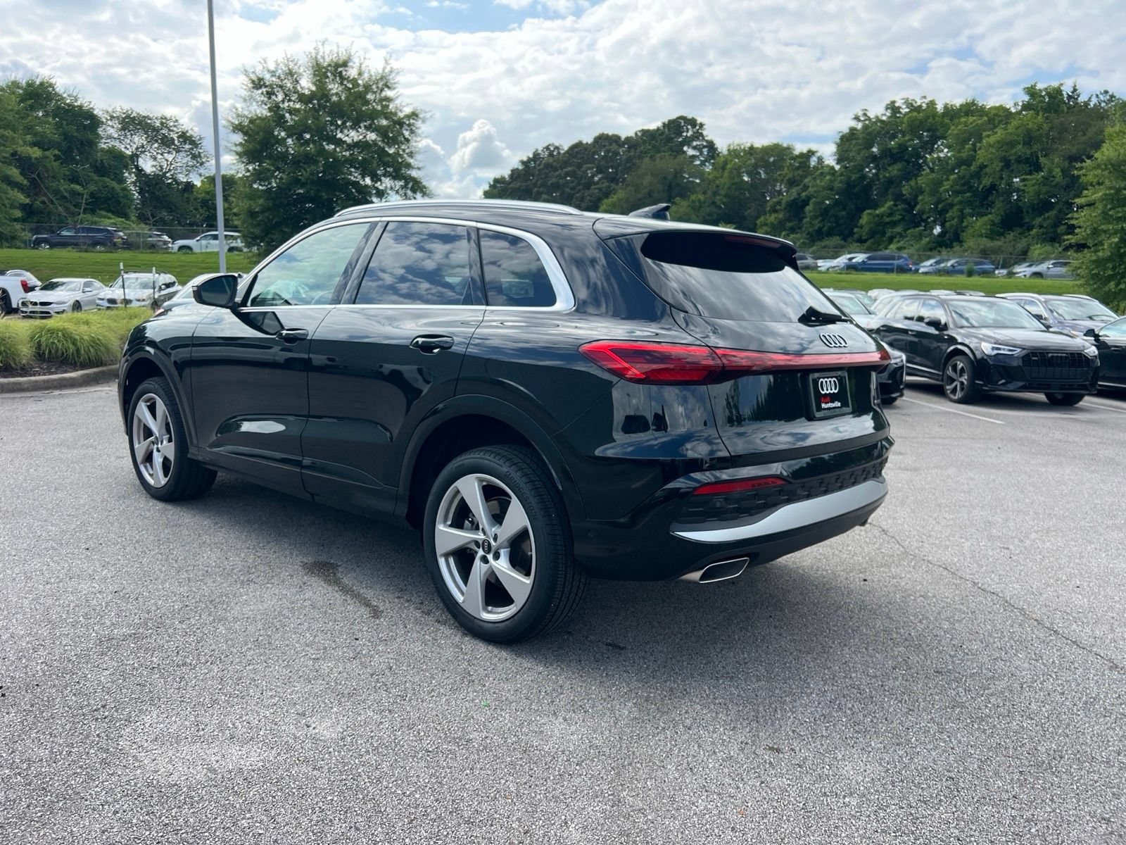 Used 2025 Audi Q5 Premium Plus w/ Premium Plus AWD/4WD image 7