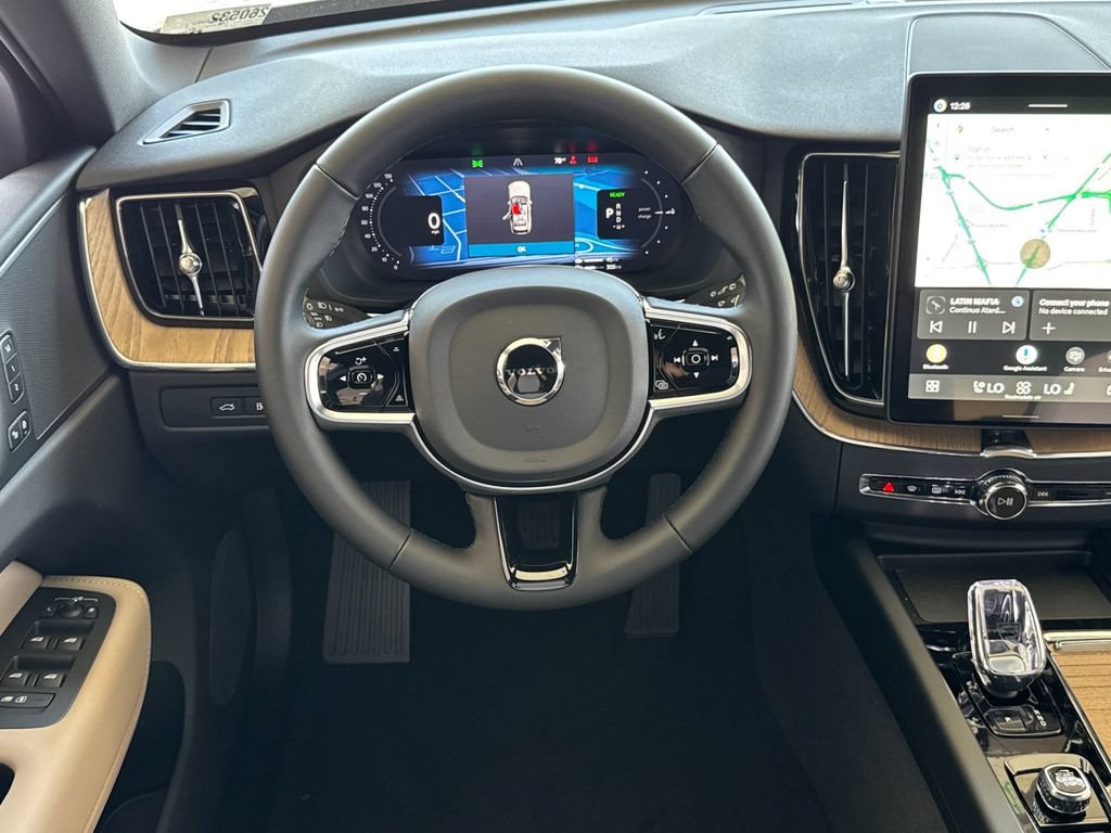 New 2026 Volvo XC60 T8 Plus w/ Climate Package PRO AWD/4WD image 13