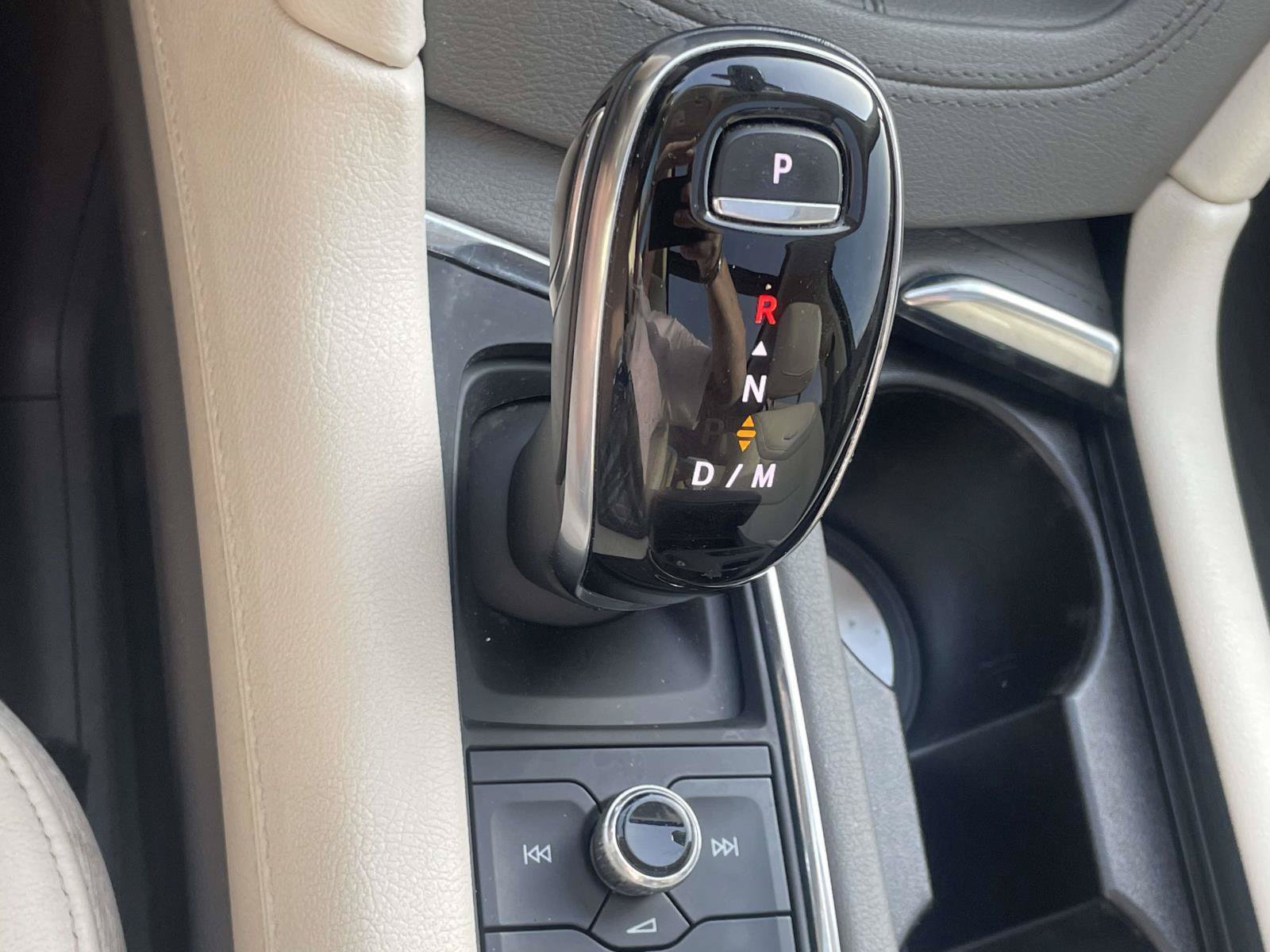 Used 2020 Cadillac XT6 Premium Luxury AWD/4WD image 25