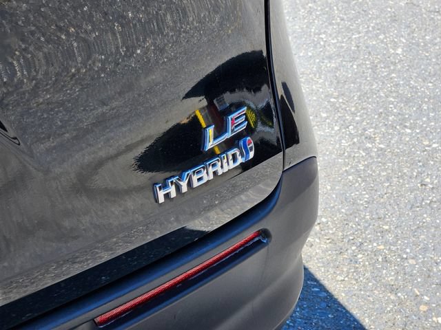 Used 2024 Toyota Sienna LE FWD image 12