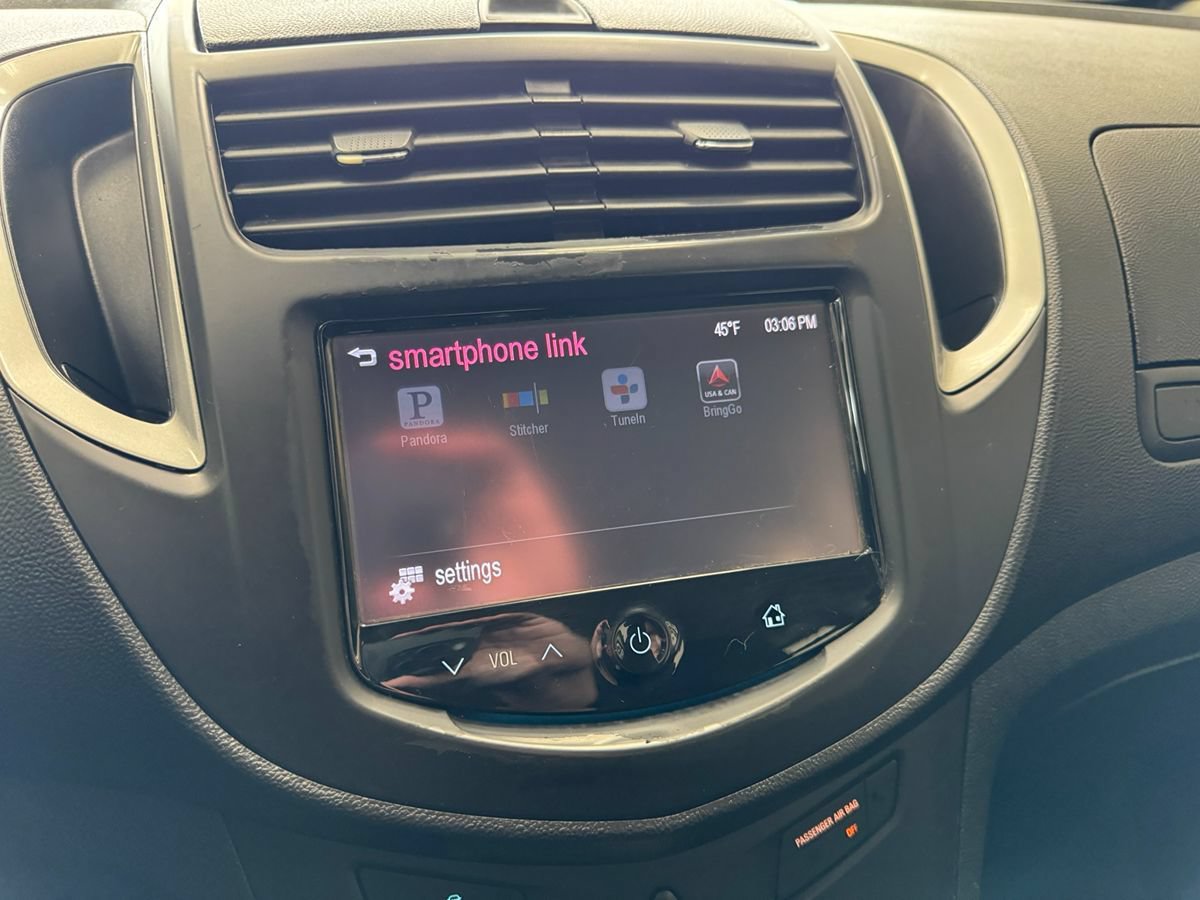 Used 2015 Chevrolet Trax LS FWD image 25