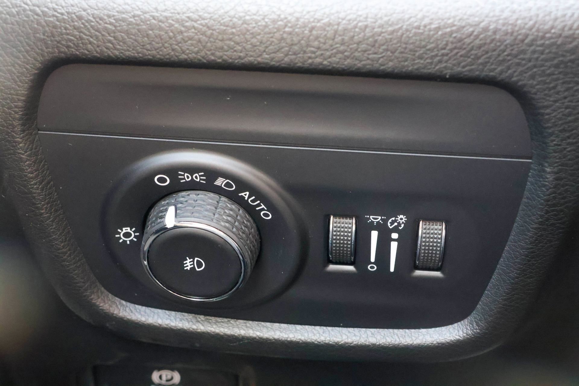 New 2026 Jeep Grand Cherokee Limited AWD/4WD image 30