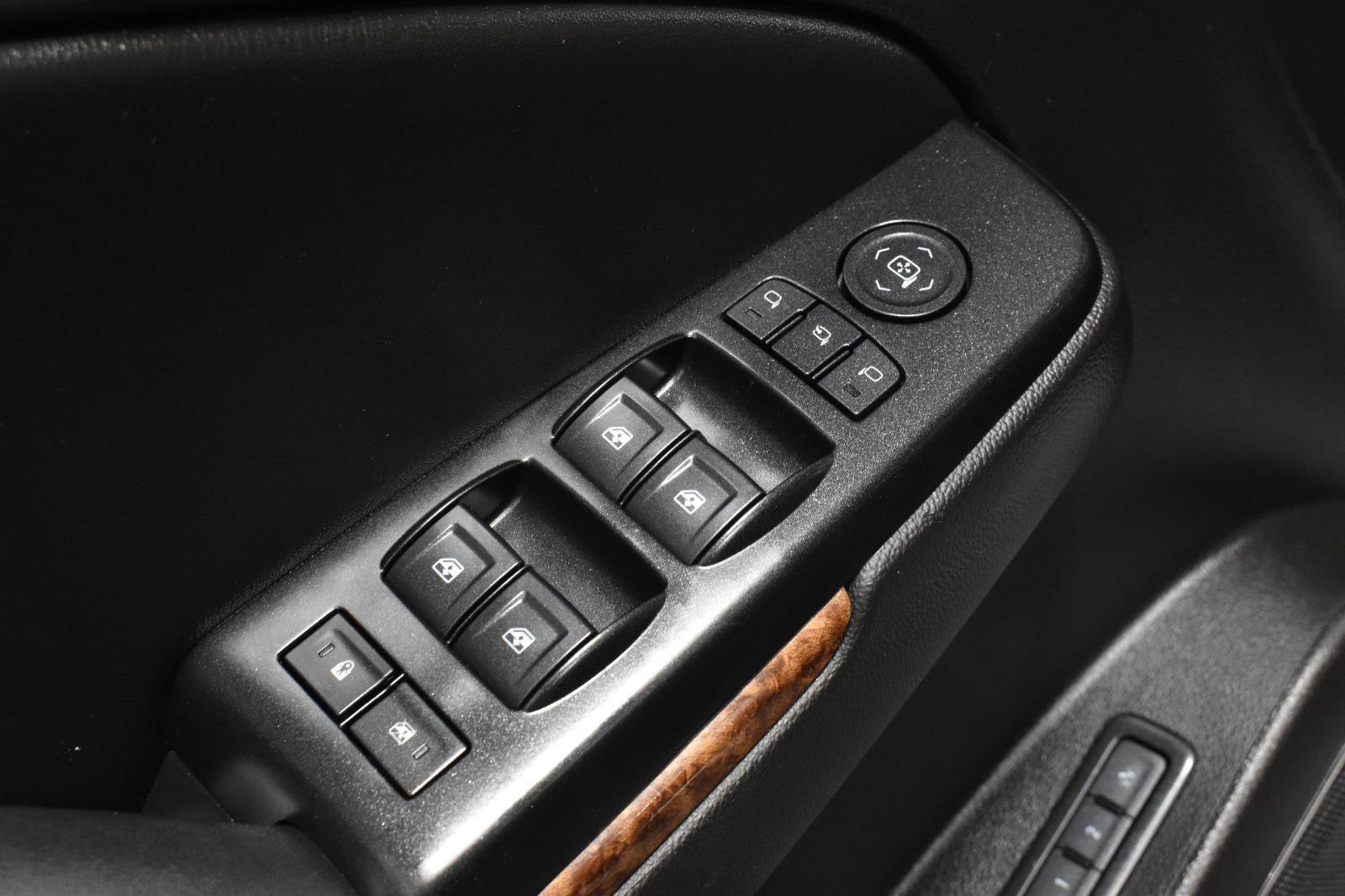 Used 2017 Chevrolet Tahoe Premier image 13