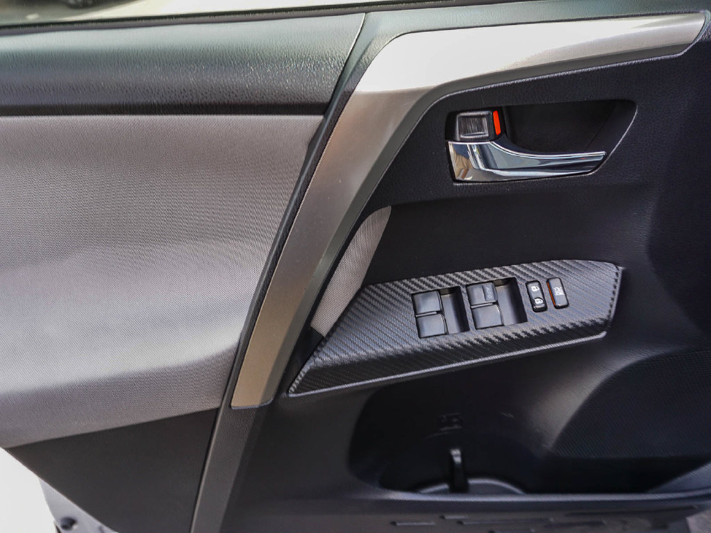 Used 2015 Toyota RAV4 XLE w/ Outdoor Package FWD image 19