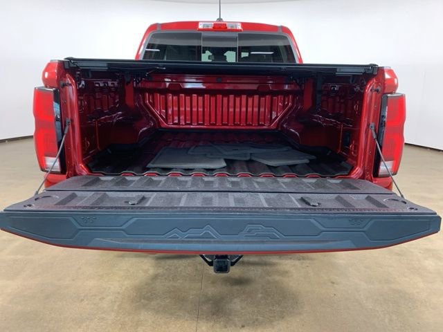 Used 2024 Chevrolet Colorado LT w/ LT Convenience Package III image 12