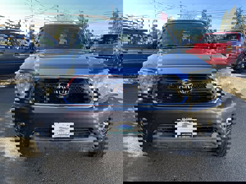 Used 2014 Toyota Tacoma PreRunner w/ SR5 Package image 8