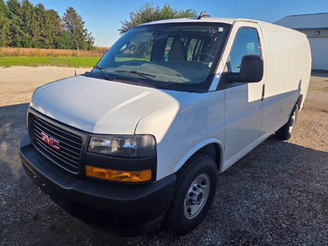Used 2025 GMC Savana 2500 w/ Driver Convenience Package RWD image 4